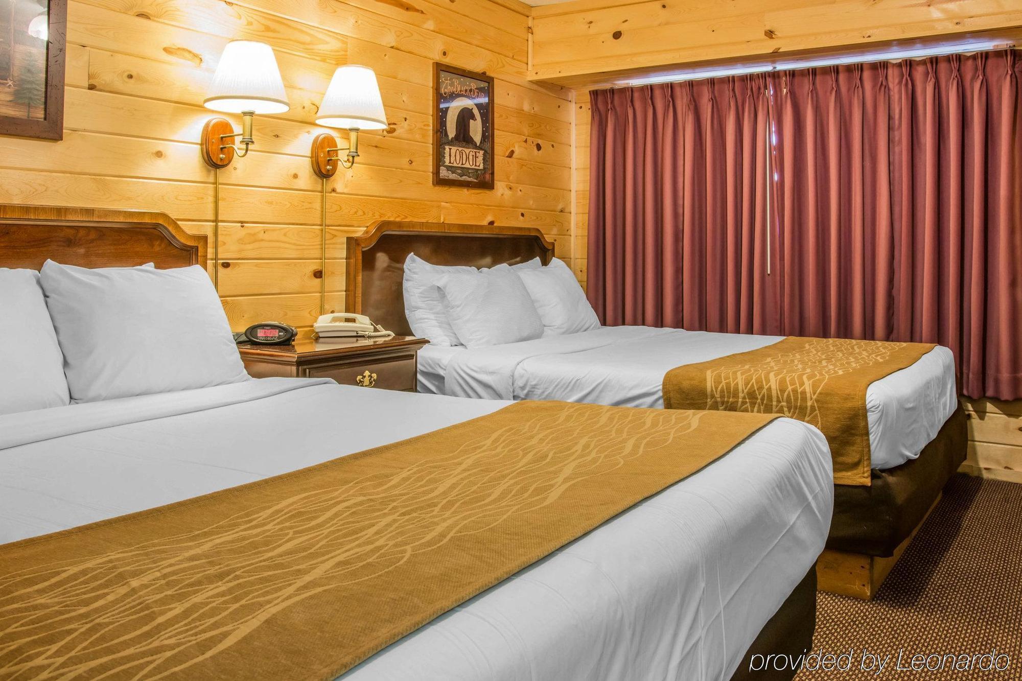 Econo Lodge Bayview Mackinaw City Bagian luar foto