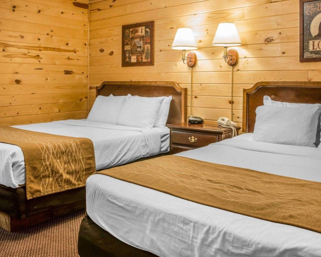 Econo Lodge Bayview Mackinaw City Bagian luar foto