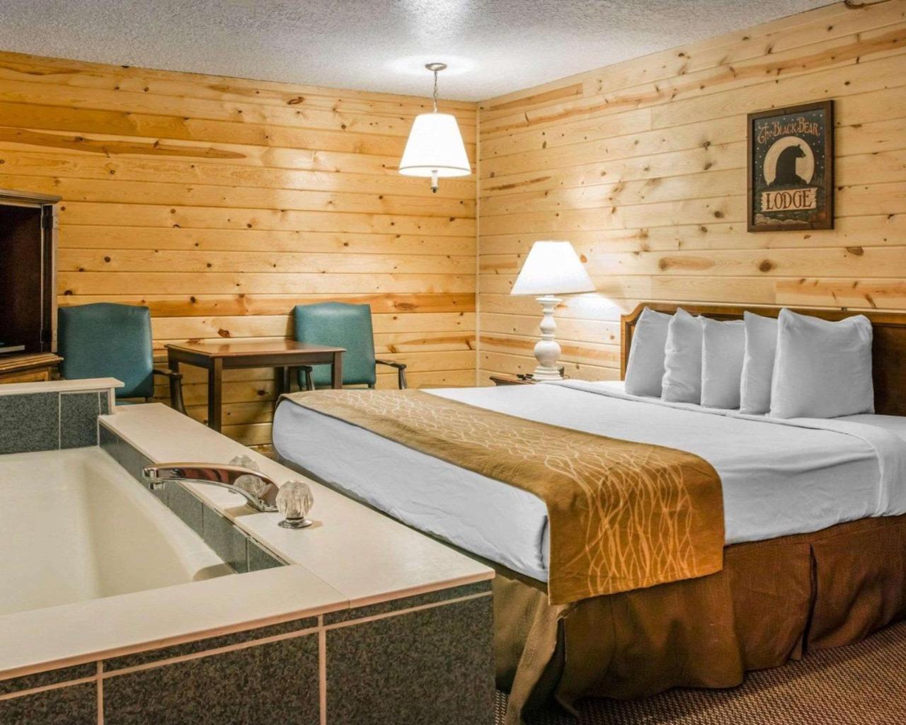 Econo Lodge Bayview Mackinaw City Bagian luar foto